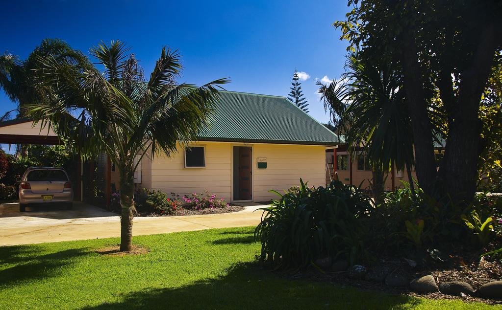 Poinciana Cottages Burnt Pine Buitenkant foto