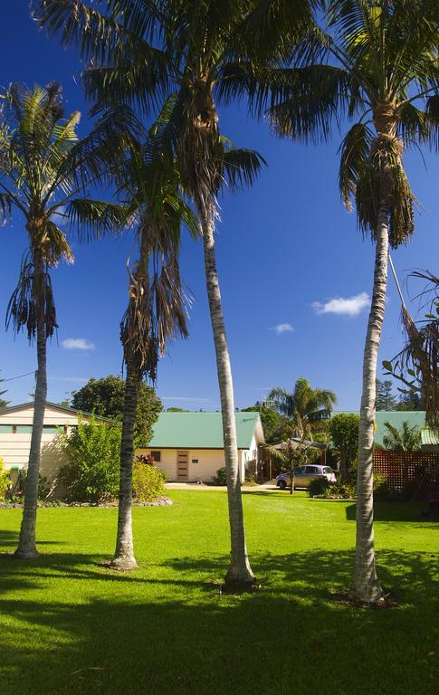 Poinciana Cottages Burnt Pine Buitenkant foto